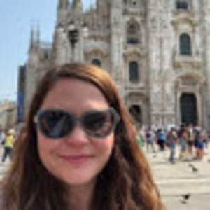 Meet your Posher, Stacy